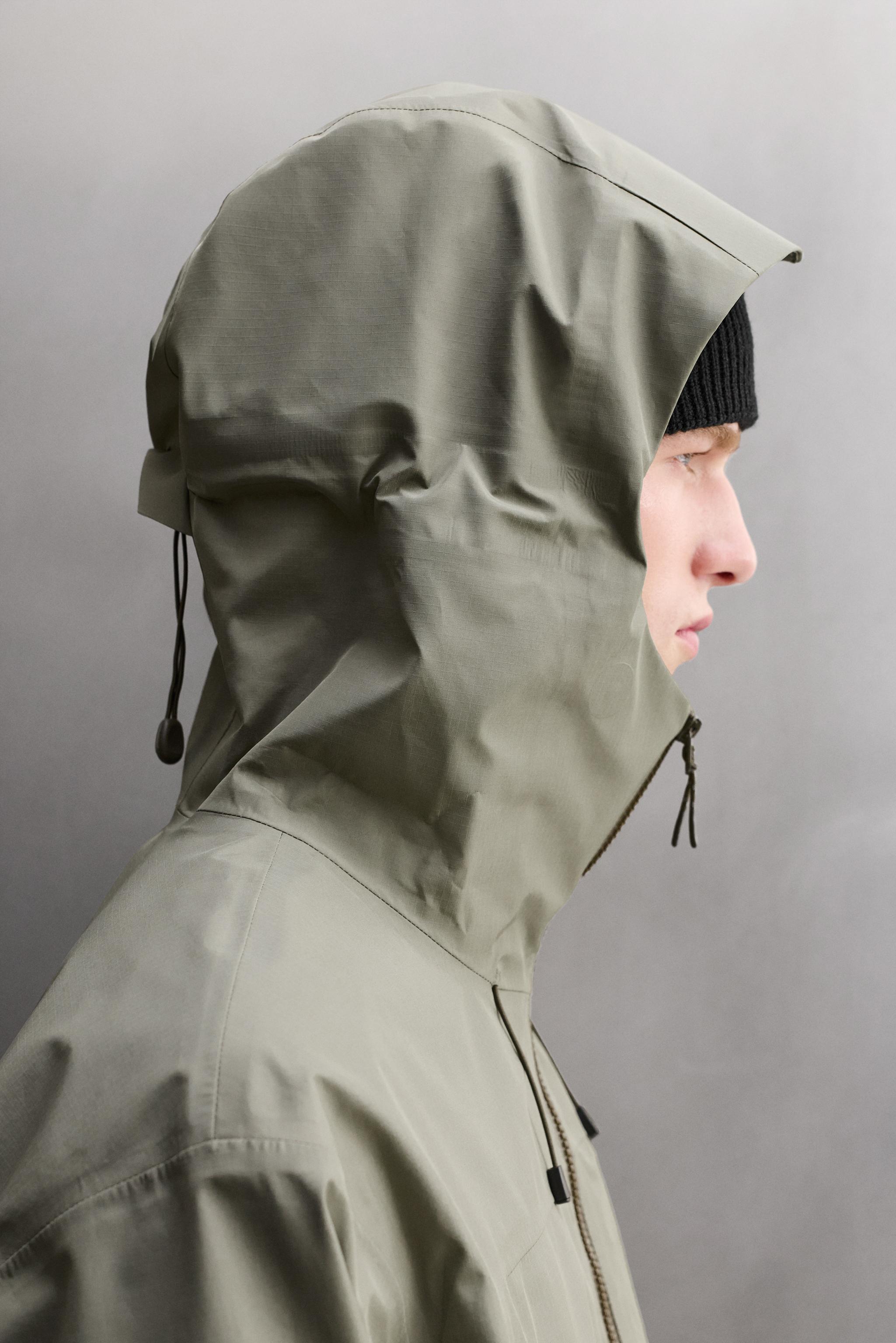 TECHNICAL WATERPROOF SHELL JACKET